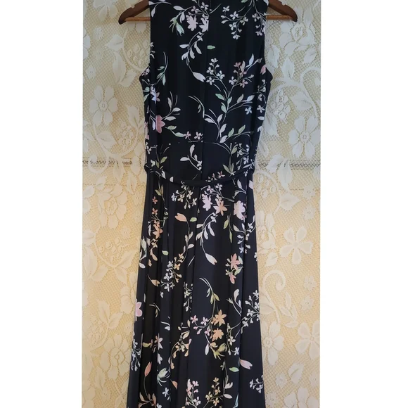 Ann Klein Chic Black Floral Midi Dress - Picture 5 of 6